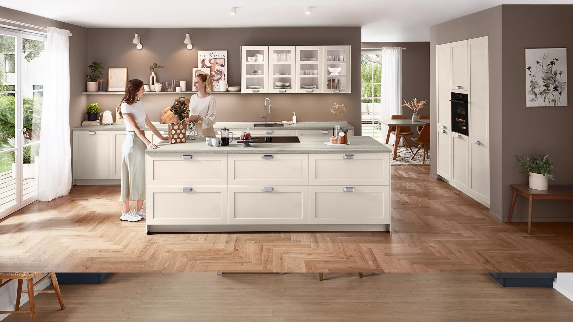 Cashmere framed German kitchen with metal cup pulls